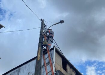 Prefeitura de Salvador amplia rede de iluminação pública em Mata Escura
