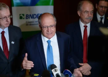 Não pode ter muito penduricalho, diz Alckmin sobre reforma tributária