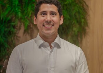 Referência no tratamento da endometriose, médico Alexandre Amaral palestra em São Paulo