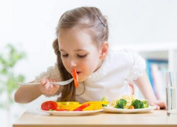 Alimentação infantil: Nutricionista compartilha dicas para criar hábitos saudáveis desde cedo