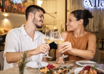 Allê Varanda Bar celebra o amor com Welcome Drink, jantar italiano em 6 etapas e música