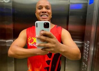 Anderson, do Molejo, é internado com fortes dores após diagnóstico de câncer