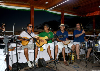 Baile a Fantasia no Barco do Samba tem o Aquarela do Samba e convidados