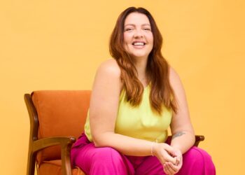 Arianna Nutt chega a Salvador com o stand-up “De Repente 40”
