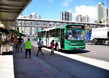 Linhas garantem reforço no atendimento no horário de pico