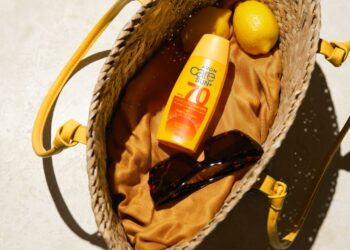 Ai, que delícia o verão! Conheça 3 produtos essenciais para usar na época mais quente do ano