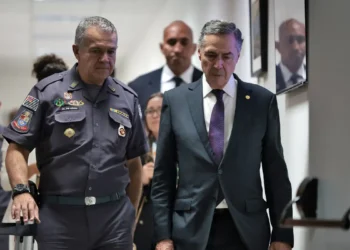 Polícia de SP apresenta novo sistema de câmeras corporais ao STF