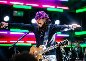 Bell Marques leva show que celebra 10 anos de carreira para Morro de São Paulo neste fim de semana