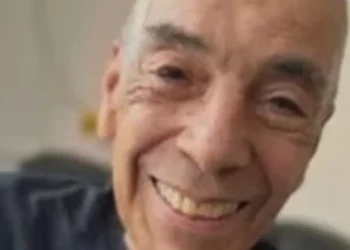 Sucesso em trilhas de novela, cantor Betinho morre aos 76 anos