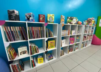 Estudantes da rede municipal de Alagoinhas ganham biblioteca lúdica com 850 livros