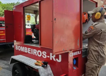 Incêndio no Rio pode ter sido causado por curto-circuito