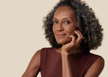 Com resultados percebidos em 1 minuto*, Boticário apresenta nova linha para recuperação profunda da pele