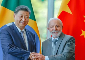 Brasil e China devem fechar 16 acordos em nova visita de Lula a Pequim
