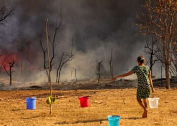 PF abre inquérito para investigar incêndio em Brasília