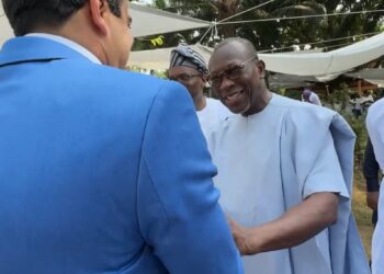 Bruno Reis se reúne com presidente do Benin e assiste apresentação do Balé Folclórico da Bahia no país africano