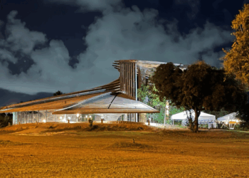 Paróquia Ascensão do Senhor celebra Lava Pés com recicladores e ambientalistas na Quinta-feira Santa