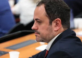 CCJ: relator nega recurso de Glauber contra cassação de mandato