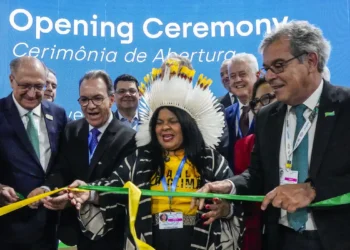 Brasil inaugura espaço de participação social na COP29