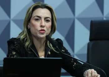 Relatora de CPI das Bets pede indiciamento de Virgínia e Deolane