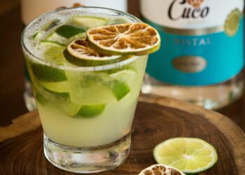 Cuco Bistrô celebra 10 anos e lança Carta de Cachaças e Cachaça do Cuco