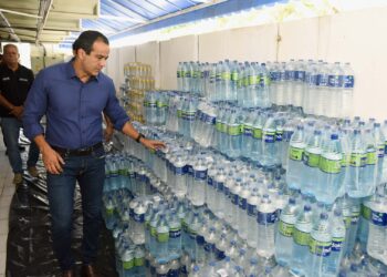 Prefeituras-Bairro de Salvador também vão receber doações de água e itens de limpeza para famílias do Rio Grande do Sul