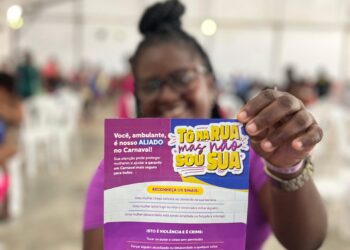 Prefeitura faz ativação de campanha de combate à violência contra as mulheres no Carnaval de Salvador