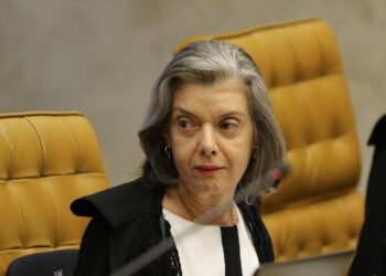 Presidente do TSE conclama eleitores a comparecem às urnas