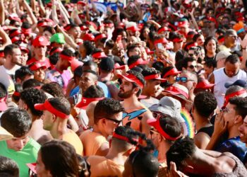 iFood amplia número de viseiras distribuídas em 45% para o carnaval de Salvador