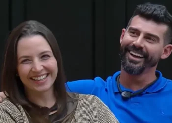Ex-jogador Radamés e esposa se tornam campeões do Power Couple Brasil 2025