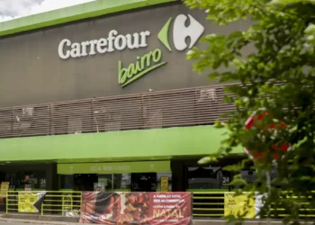 Carrefour pede desculpas e frigorífico encerra boicote ao grupo