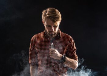 Dia Mundial Sem Tabaco: consumo de cigarros eletrônicos aumenta 600% no país e ameaça controle do tabagismo