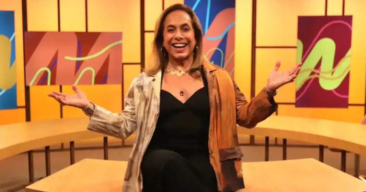Sem Censura volta ao ar sob o comando de Cissa Guimarães
