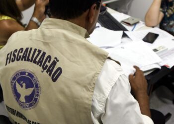 Codecon notifica Embasa para prestar esclarecimentos sobre desabastecimento em até 48h