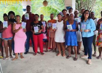 Comunidade de terreiro na Bahia lança cartilha ‘O Saber Ancestral e as Plantas Medicinais’ com apoio da Bracell