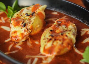 Menu autoral e vista privilegiada elevam experiência do Allê Varanda Bar na Salvador Restaurant Week