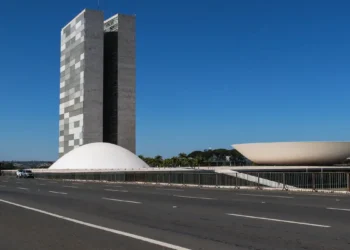 Discursos pró-armas dominam debate sobre questão no Congresso Nacional