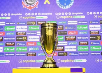 Invictos, Corinthians e Cruzeiro buscam título da Copinha nesta quinta