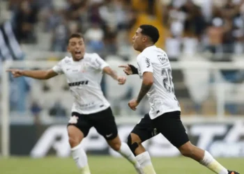 Corinthians supera Guarani nos pênaltis e segue vivo na Copinha