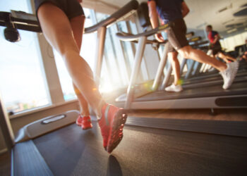 Quais as diferenças entre correr e caminhar e os benefícios para a saúde de cada uma delas