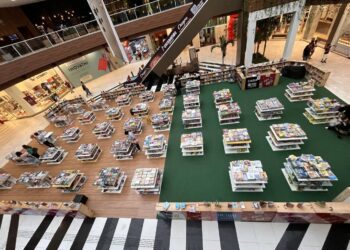 Feira de livros chega ao Shopping Paralela com promoção especial