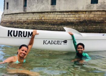 Presente no mês das Mães! Clube de Canoagem Kaiaulu Va’a estreia remo para mães e filhos durante todo mês de maio