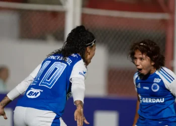 Cruzeiro bate o Grêmio em jogaço de sete gols em Nova Lima