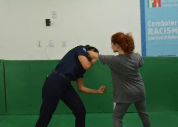 Curso de defesa pessoal para mulheres eleva autoestima e bem-estar de ex-alunas