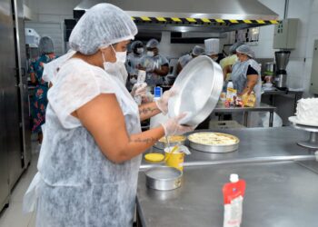 Salvador lidera geração de empregos no Nordeste e conquista quarta posição no Brasil em 2025