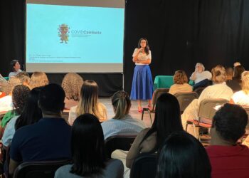 Capacitação para profissionais de saúde fortalece vacinação infantil contra a Covid-19 em Salvador