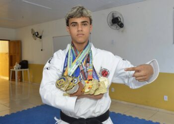 Do tatame ao tabuleiro: Bolsa Atleta Salvador apoia atletas na conquista de medalhas