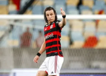 David Luiz possui quatro clubes brasileiros interessados em sua contratação