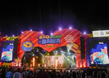 Cantor Del Feliz leva música nova para embalar o público do Parque de Exposições