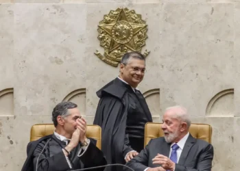 Flávio Dino reitera compromisso de atuar com imparcialidade no STF
