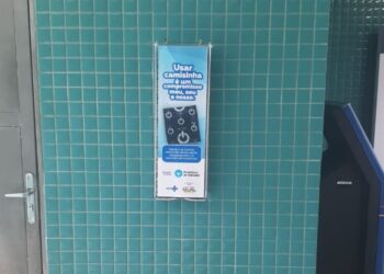 Estações do BRT passam a ter dispensores de preservativos